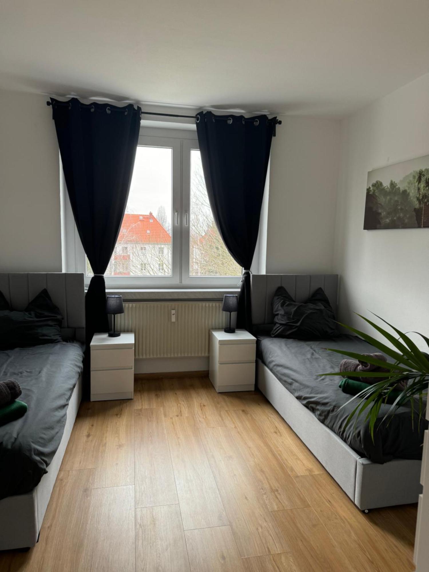 Monteur-& Ferienwohnung Eichmann Dresde Extérieur photo
